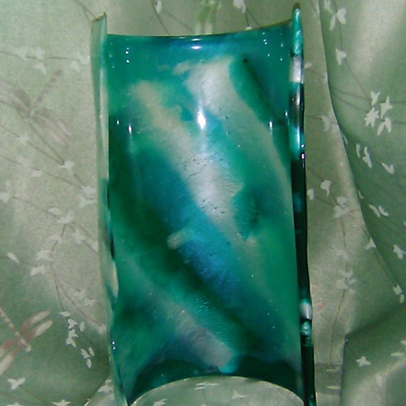 Made by Misty resin bedside table lamp - Picture 4 of 10